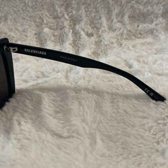 Balenciaga Black/Grey Butterfly Women\'s Sunglasses BB0174S 001 main image 14